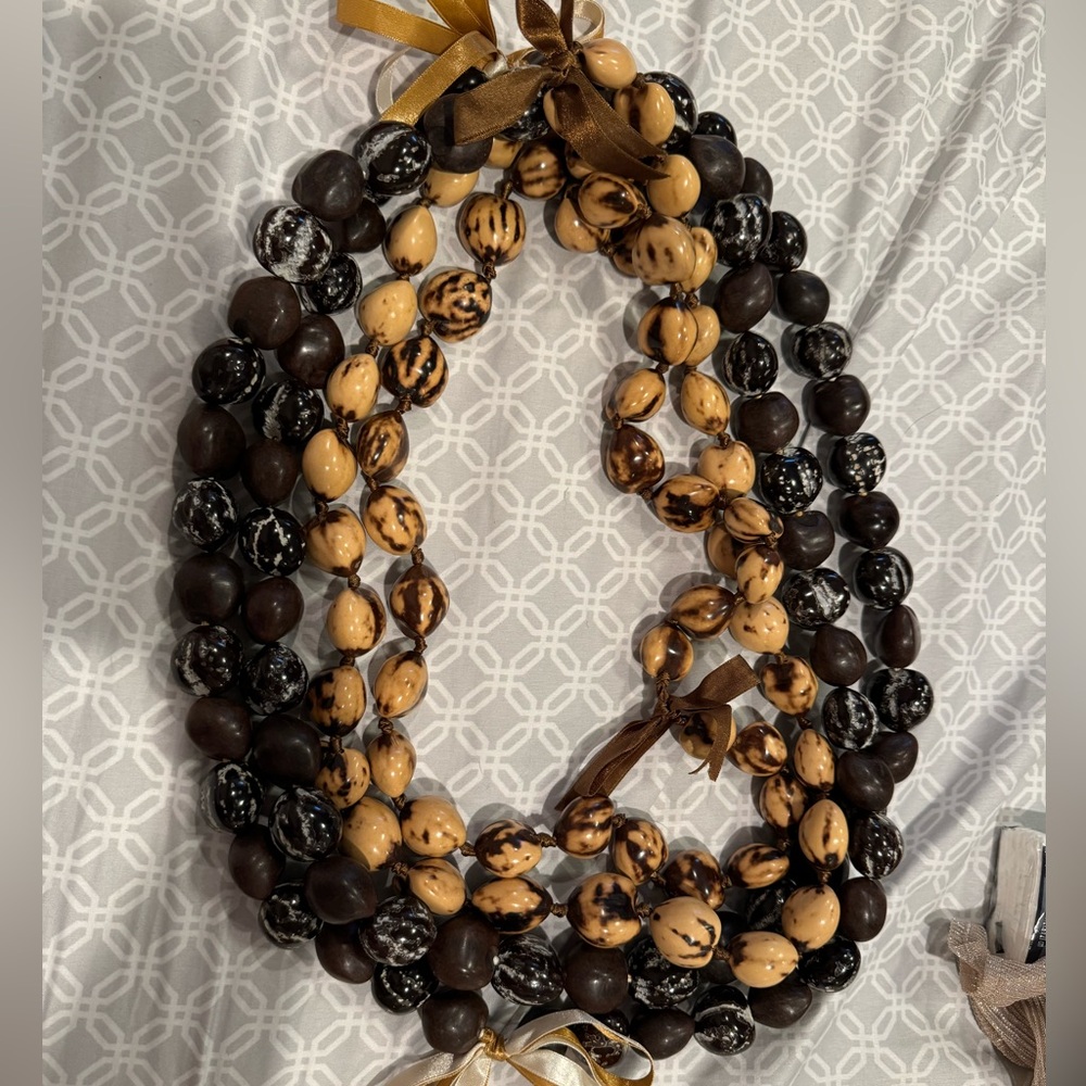 Set of 4 Kukui Nut Bead Leis